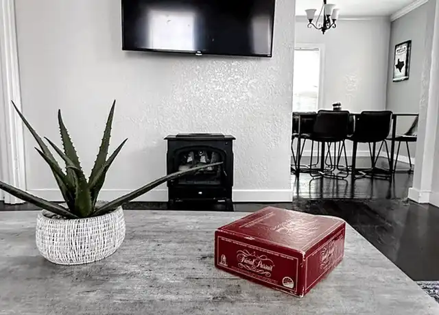 Property at 902 Fair Ave, San Antonio, TX, 78223, 3 beds, 1 bath, [object Object]