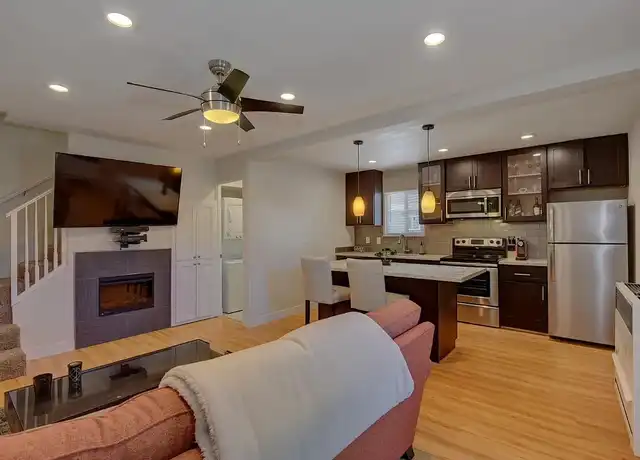 Property at Stratus Apartments - 20421-20499 Anita Ave, Castro Valley, CA, 94546, 2 beds, 1.5 baths, [object Object]