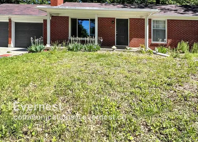 Property at 8954 Leeds Rd, Kansas City, MO, 64129, 3 beds, 2 baths, [object Object]