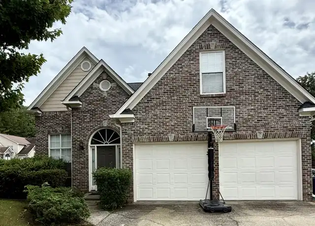 Property at 1811 Deer Valley Ln, Hoover, AL, 35226, 4 beds, 2.5 baths, [object Object]
