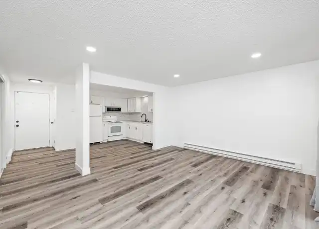 Property at 1515 N Bowdish Rd Unit Bowdish Rd unit C, Spokane Valley, WA, 99206, 2 beds, 1 bath, [object Object]