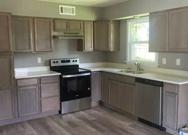 Property at 4868 Juana Dr, Millington, TN, 38053, 4 beds, 1.5 baths, [object Object]