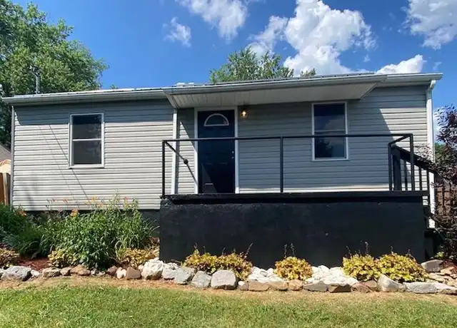 Property at 1228 Indian Ridge Rd, Johnson City, TN, 37604, 3 beds, 1.5 baths, [object Object]