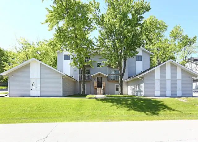 Property at Windsor Crest Apartments - 4826 Jersey Ridge Rd, Davenport, IA, 52807, 0-2 beds, 1 bath, [object Object]