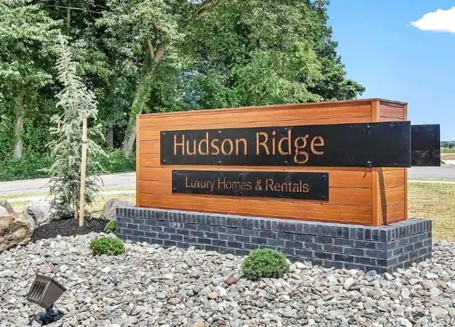 Property at 154 Hudson Blvd, Red Lion, PA, 17356, 4 beds, 2.5 baths, [object Object]