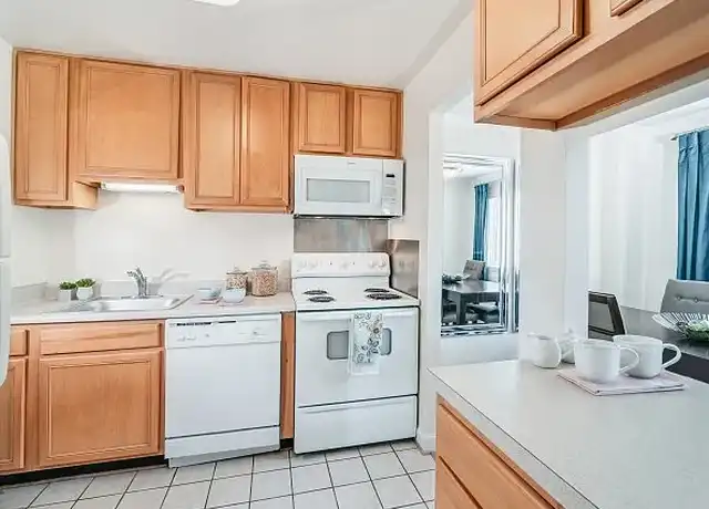 Property at Edlandria - 6198 Edsall Rd, Alexandria, VA, 22312, 1-2 bed, 1-2 bath, [object Object]