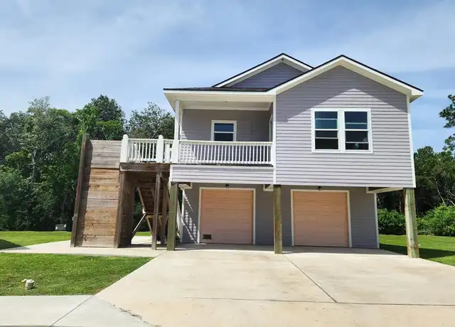 Property at 6103 Lacey Oak Dr, Hitchcock, TX, 77563, 3 beds, 2 baths, [object Object]