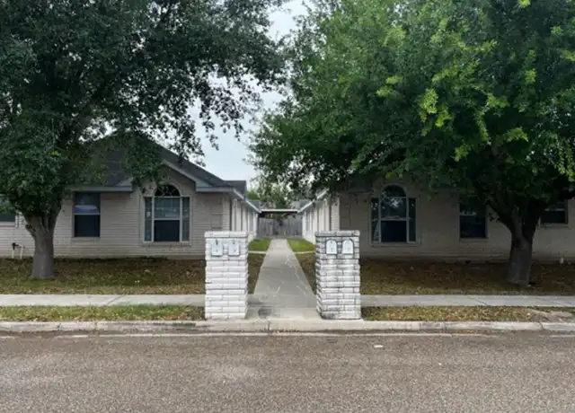 Property at 521 La Mancha Dr Unit 2, Edinburg, TX, 78541, 3 beds, 3 baths, [object Object]