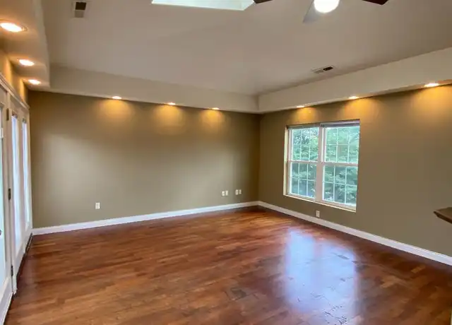 Property at 1308 Rosemary Ln Apt 201, Columbia, MO, 65201, 4 beds, 2.5 baths, [object Object]