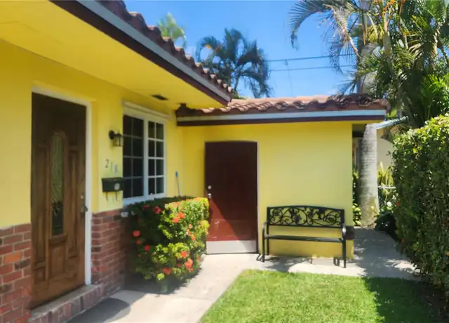Property at 216 SW 10th St Unit 218, Hallandale Beach, FL, 33009, 1 bed, 1 bath, [object Object]