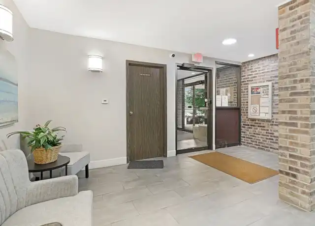 Property at 601 W Huntington Commons Rd, Mount Prospect, IL, 60056, 2 beds, 1.5 baths, [object Object]