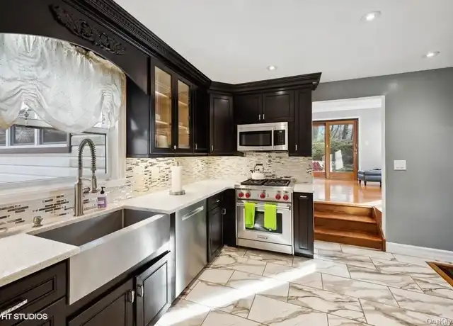 Property at 14 Rolling Way, New Rochelle, NY, 10804, 3 beds, 2.5 baths, [object Object]