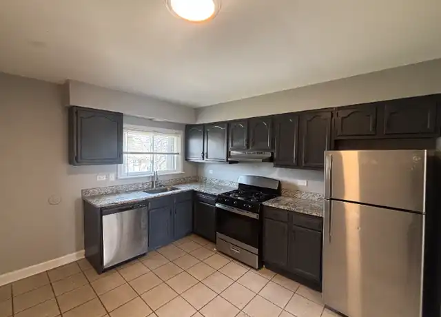 Property at 21907 Jeffrey Ave Unit 3A, Sauk Village, IL, 60411, 2 beds, 1 bath, [object Object]