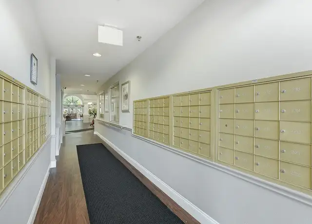 Photo of 46565 Leesburg Pike, Sterling, VA 20164