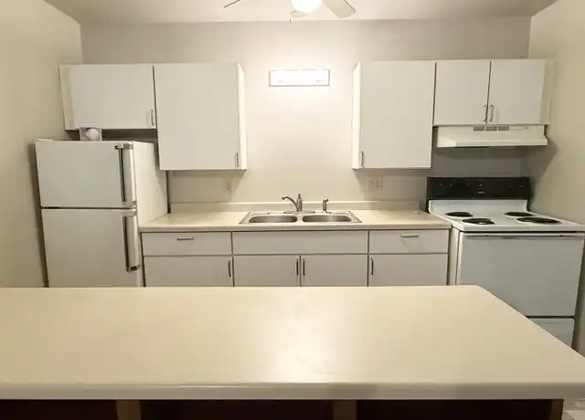 Property at 1659 Capital Ave, Madison, WI, 53705, 1 bed, 1 bath, [object Object]