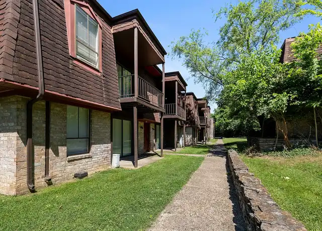 Property at Colony - 100 Rock Cliff Ct, Louisville, KY, 40218, 2 beds, 1.5-2 baths, [object Object]