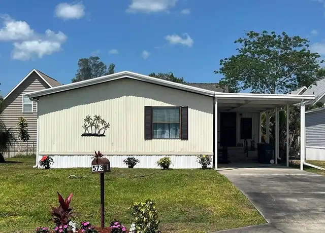 Property at 573 Cape Florida Ln, Naples, FL, 34104, 3 beds, 2 baths, [object Object]