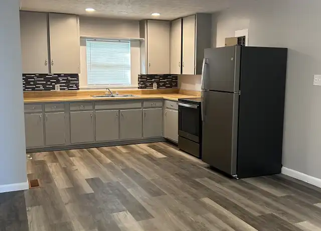 Property at 158 Warrior Cir, Oak Ridge, TN, 37830, 2 beds, 1 bath, [object Object]