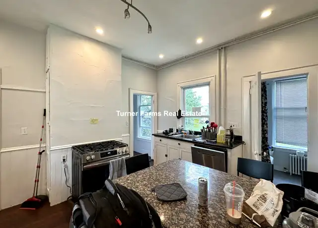 Property at 76 Curtis St Unit 1, Somerville, MA, 02144, 5 beds, 1 bath, [object Object]