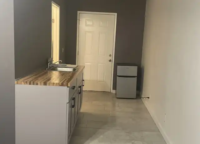 Property at 13226 Clearwood Ave, La Mirada, CA, 90638, 1 bed, 1 bath, [object Object]