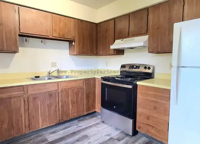 Property at 15th Ave - 311 - 311 S 15th Ave, Bozeman, MT, 59715, 2 beds, 1 bath, [object Object]