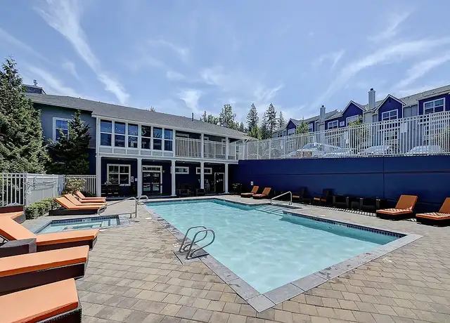 Photo of 1460 NE Hawthorne St, Issaquah, WA 98029