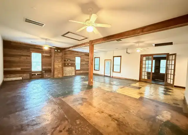 Property at 150 Barrow St Unit Barrow 150-2, Athens, GA, 30601, 1 bed, 2 baths, [object Object]