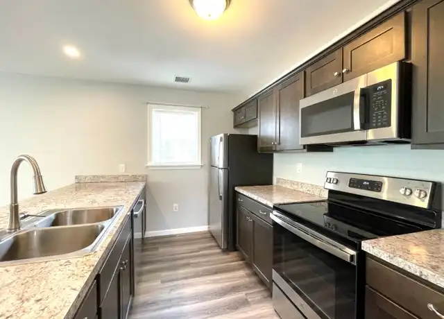 Property at 10 Ryerson Rd Unit A, Hopatcong, NJ, 07843, 2 beds, 1 bath, [object Object]
