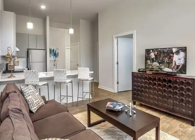 Property at 300 Optimist Park - 300 Parkwood Ave, Charlotte, NC, 28206, 0-1 beds, 1 bath, [object Object]