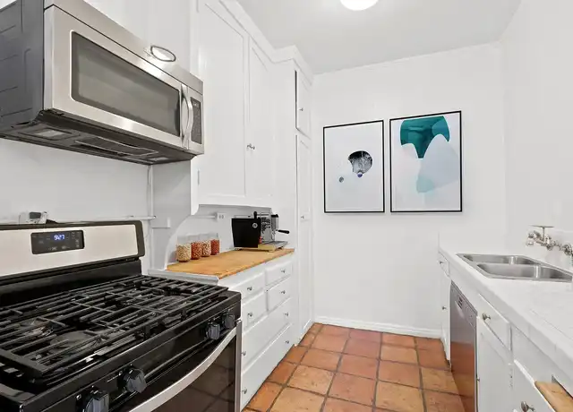 Property at 1843 North Cherokee - 1843 N Cherokee Ave, Los Angeles, CA, 90028, 0-1 beds, 1 bath, [object Object]