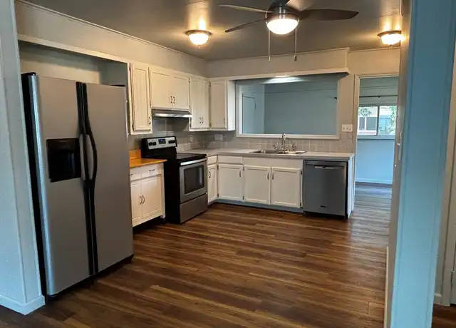 Property at 1002 E F St, Russellville, AR, 72801, 3 beds, 2 baths, [object Object]