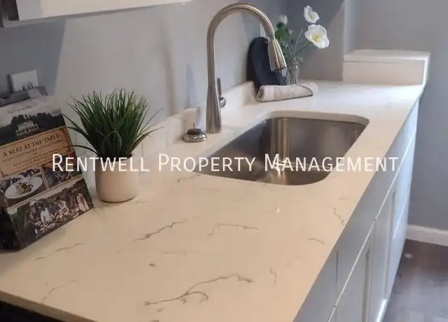 Property at 2810 Shelly St Unit 2, Pittsburgh, PA, 15203, 3 beds, 1 bath, [object Object]