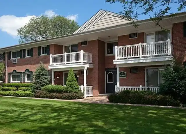 Property at Fairfield Estates At Farmingdale Village - 675 Conklin St, Farmingdale, NY, 11735, 1-2 bed, 1 bath, [object Object]