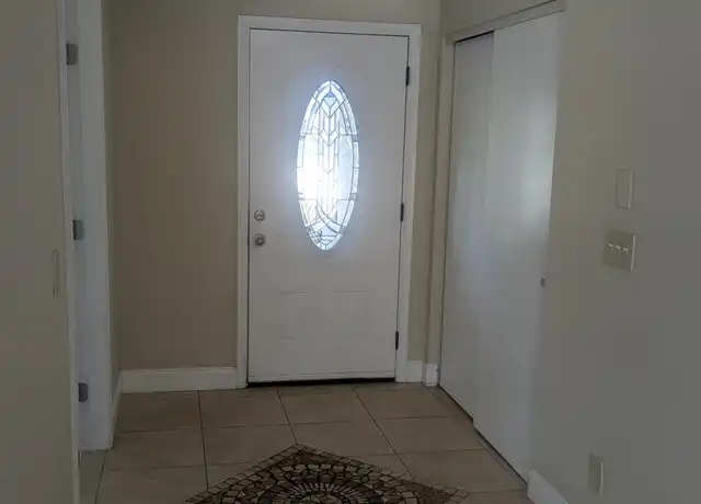 Property at 2 Fairview Ln, Palm Coast, FL, 32137, 3 beds, 2 baths, [object Object]