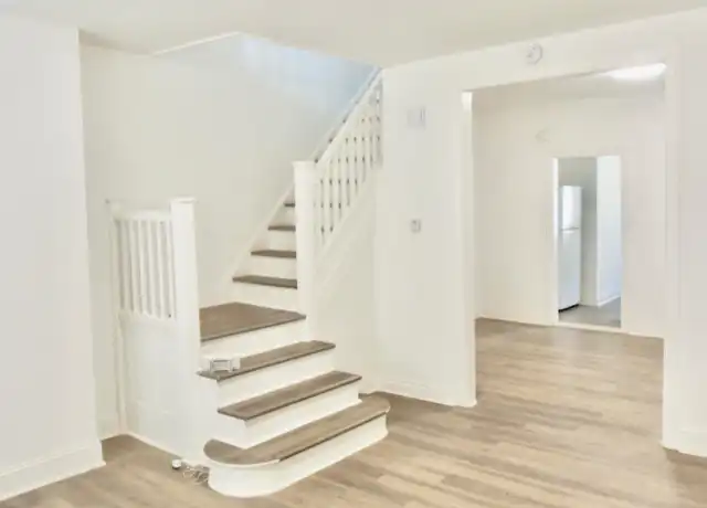 Property at 405 W Ruscomb St, Philadelphia, PA, 19120, 3 beds, 1 bath, [object Object]