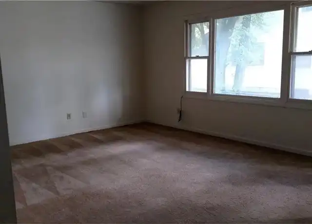 Property at 411 Central Ave Unit D, Anderson, IN, 46012, 1 bed, 1 bath, [object Object]