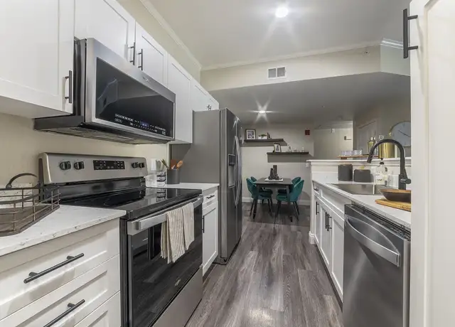 Photo of 12155 Tributary Point Dr, Rancho Cordova, CA 95670