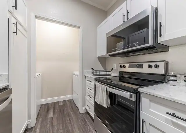 Photo of 12155 Tributary Point Dr, Rancho Cordova, CA 95670