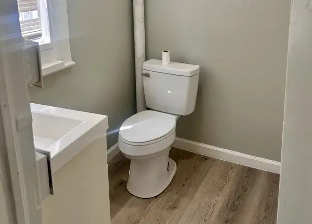 Property at 212 N 25th St, Louisville, KY, 40212, 3 beds, 1 bath, [object Object]