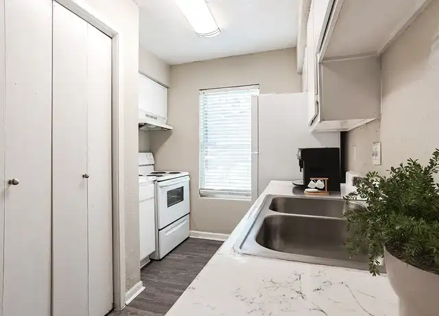 Property at Magnolia Terrace Apartment Homes - 4151 Log Cabin Dr, Macon, GA, 31204, 1-2 bed, 1-2 bath, [object Object]