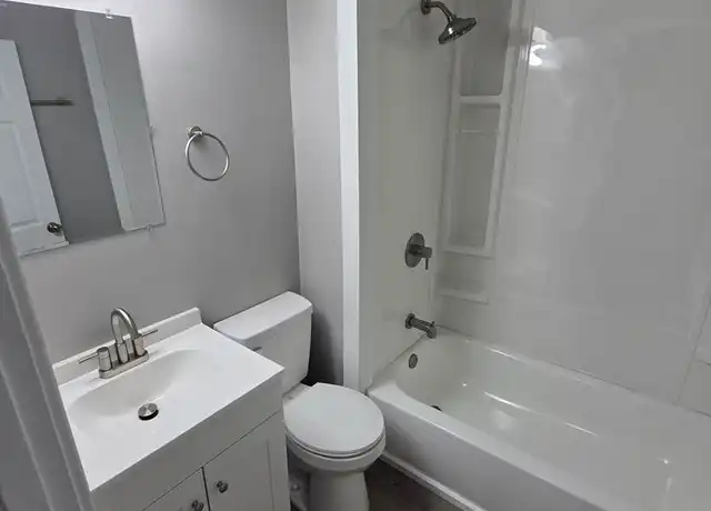 Property at 2557 Sullivant Ave, Columbus, OH, 43204, 3 beds, 1 bath, [object Object]