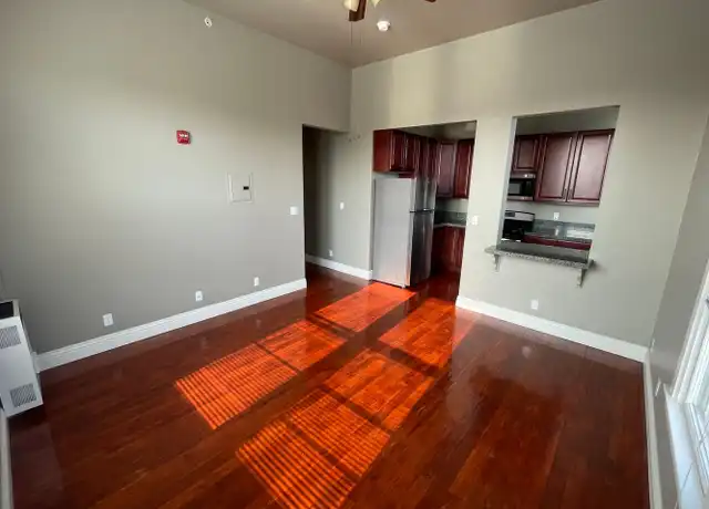 Property at 563 22nd St Unit 2E, San Diego, CA, 92102, 1 bed, 1 bath, [object Object]