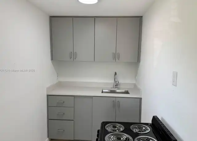 Property at 6960 NW 2nd Ct Unit 2, Miami, FL, 33150, 2 beds, 1 bath, [object Object]