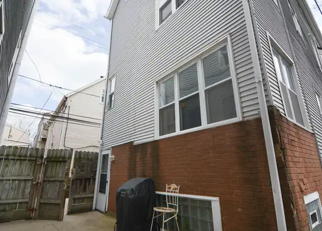Property at 1415 W Henderson St Unit 1 HC, Chicago, IL, 60657, 2 beds, 1 bath, [object Object]