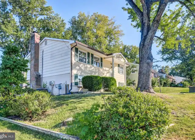 Property at 4512 Knoll Dr, Woodbridge, VA, 22193, 3 beds, 2 baths, [object Object]