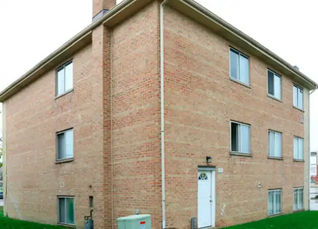Property at 9662 Golf Ter Unit 1W, Des Plaines, IL, 60016, 2 beds, 1 bath, [object Object]