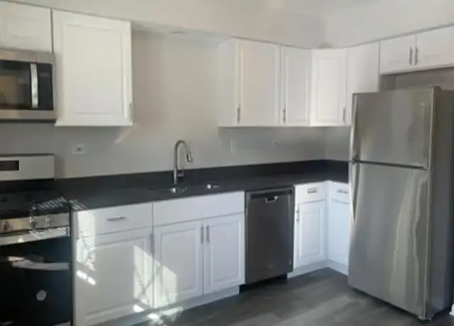 Property at 385 N Wood Dale Rd Unit 4, Wood Dale, IL, 60191, 2 beds, 2 baths, [object Object]