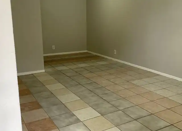 Property at 2505 Louise St Unit 10, Denton, TX, 76201, 1 bed, 1 bath, [object Object]