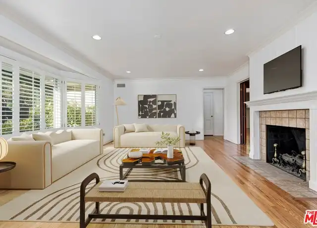 Property at 3924 Woodfield Dr, Sherman Oaks, CA, 91403, 2 beds, 2 baths, [object Object]