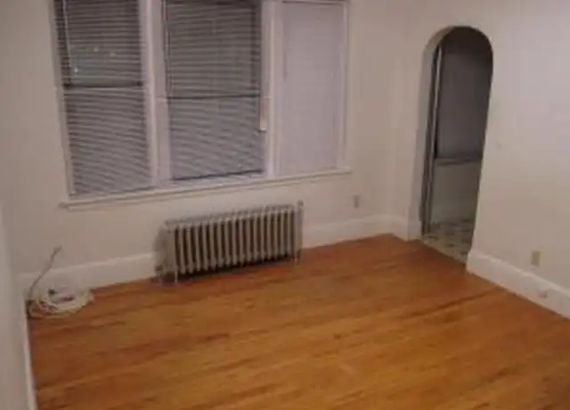 Property at 86 Maple St Unit B, Malden, MA, 02148, 1 bed, 1 bath, [object Object]